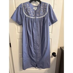 Go Softly Patio Dress floral Embroidered Zip front closure Size Small